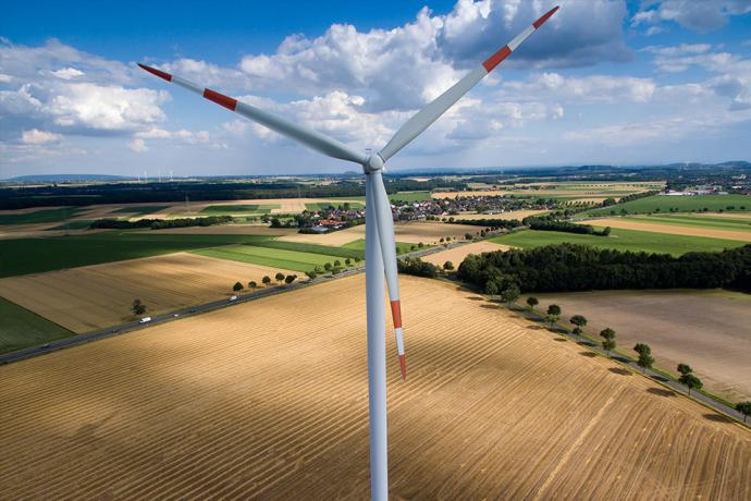 Inspektionsflug Windkraftanlage mit einer Drohne - Making Films Drohnenaufnahmen im Kreis Heinsberg